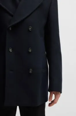 Double-breasted coat in a wool blend