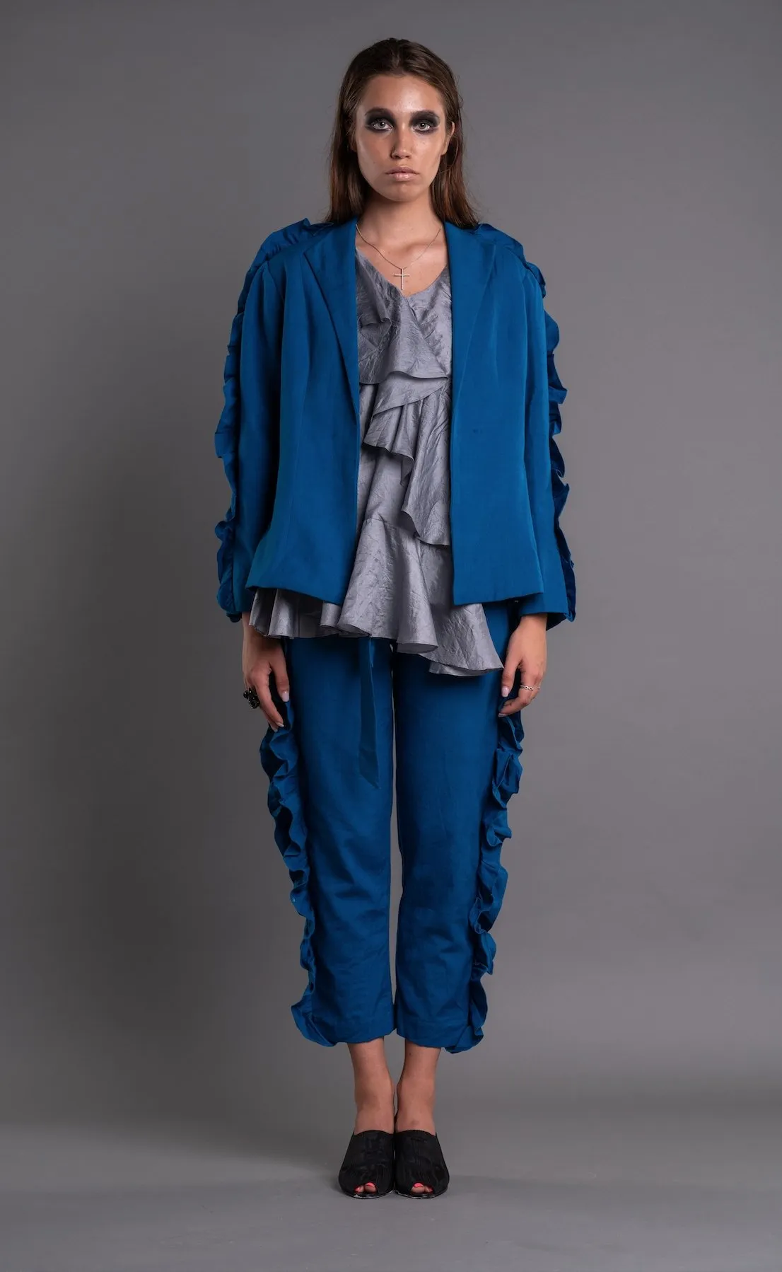 Fitted Ruffled Jacket-Trouser - Dag Dai