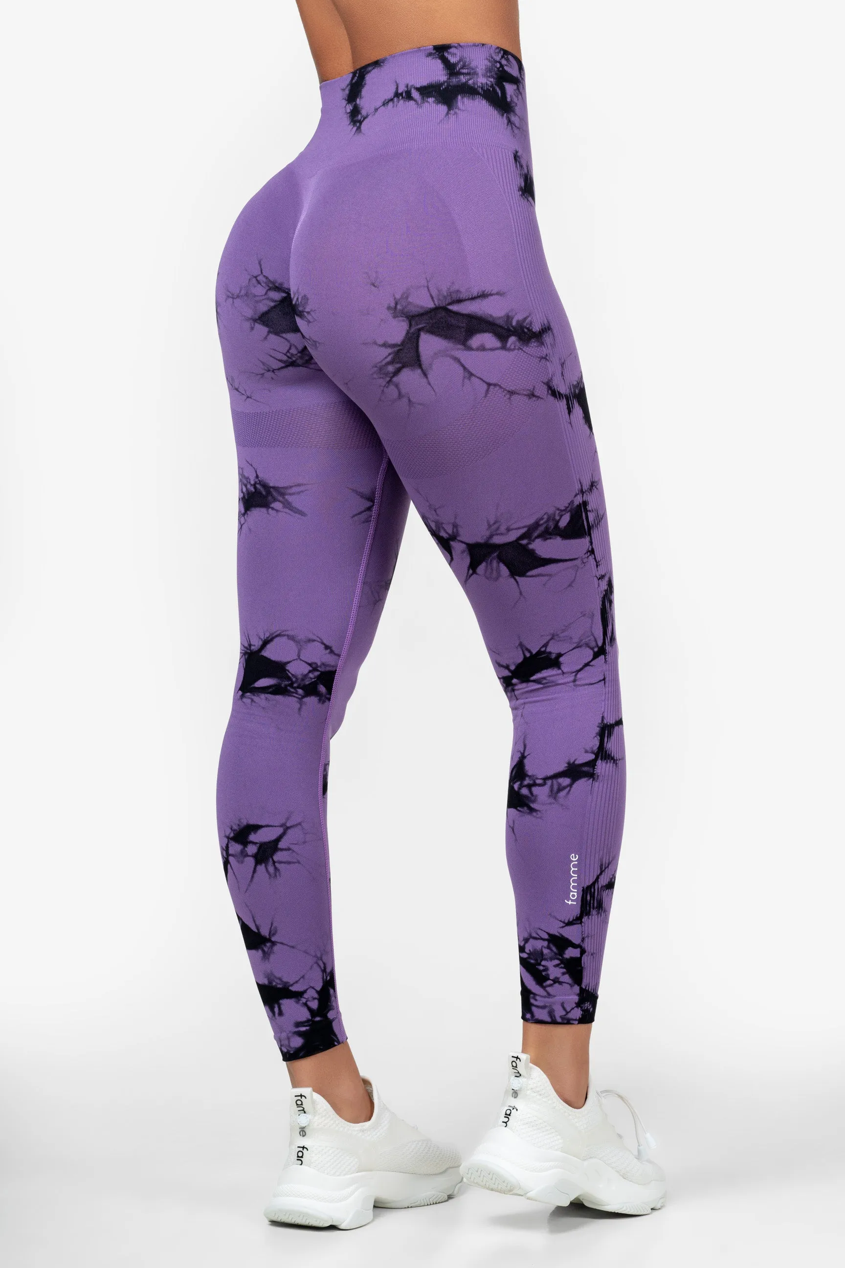 Light Purple Tie Dye Scrunch Leggings