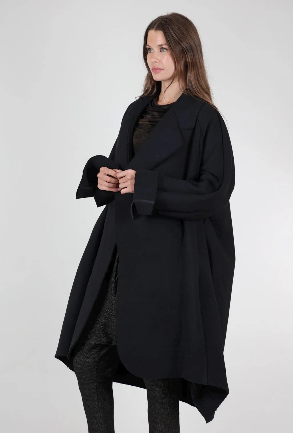 Sculptural Wool 2 Coat, Black