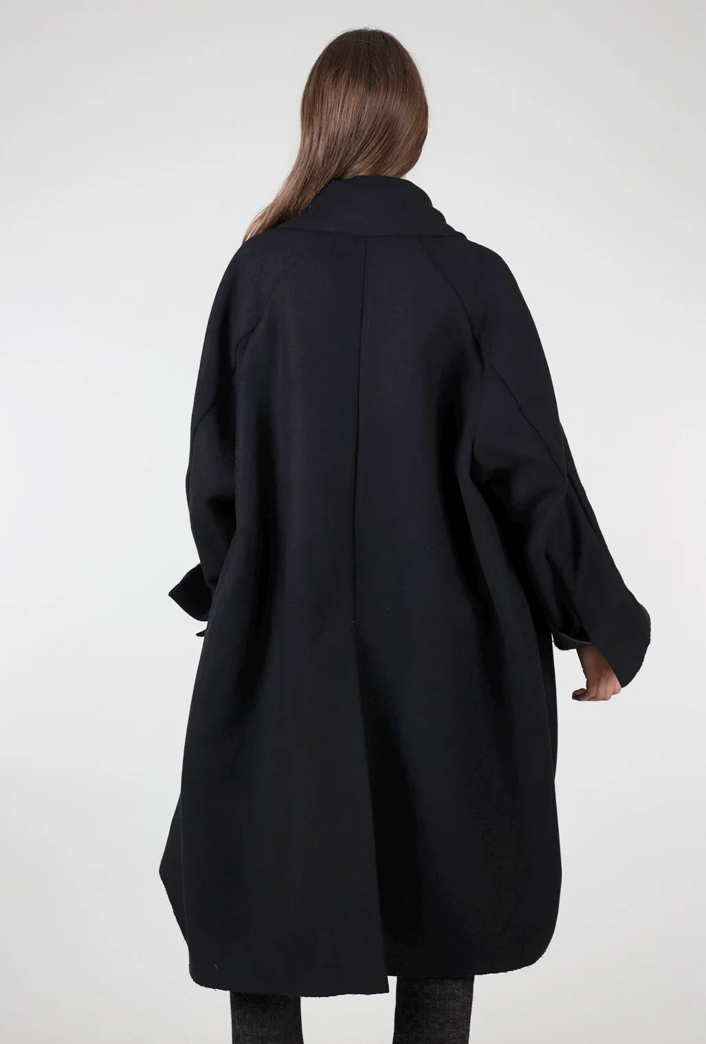 Sculptural Wool 2 Coat, Black