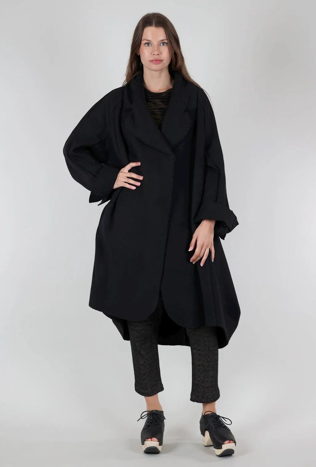 Sculptural Wool 2 Coat, Black