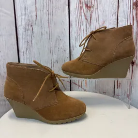 WHTE MOUNTIAN TAN ANKLE BOOTS SZ 8 TC3